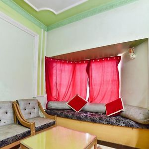 Comfort Triple Room Shower